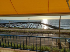 Studio 2 Personnes -- Vue Port de Comberge !